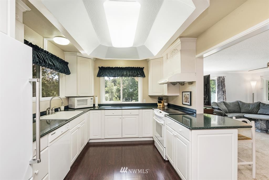 2238 Woods Road East Port Orchard, WA 98366 - Photo 7 of 25 Gallery Image 7