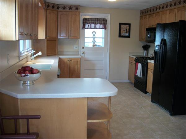 30 Hartford Road Worcester, MA 01606 - Photo 7 of 22 Gallery Image 7