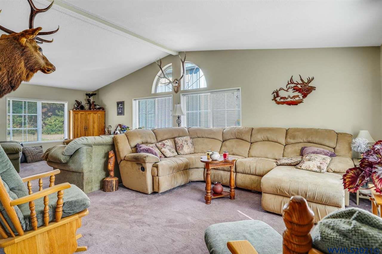 30439 Fairview Road Lebanon, OR 97355 - Photo 15 of 40 Gallery Image 15