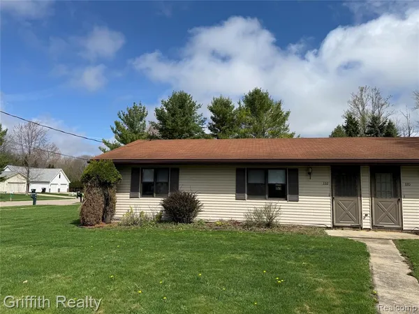 $995 | 332 Garden Lane, Fowlerville, MI 48836