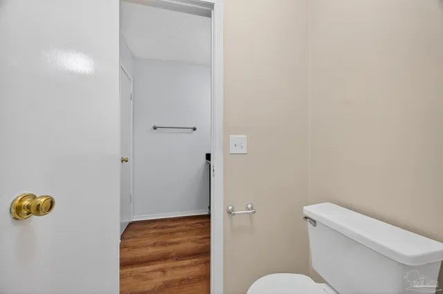 $185,000 | 2299 Scenic Highway, Unit R10, Pensacola, FL 32503