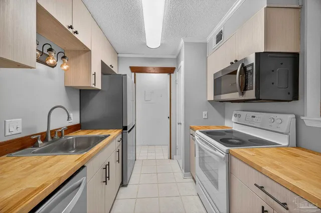 $185,000 | 2299 Scenic Highway, Unit R10, Pensacola, FL 32503