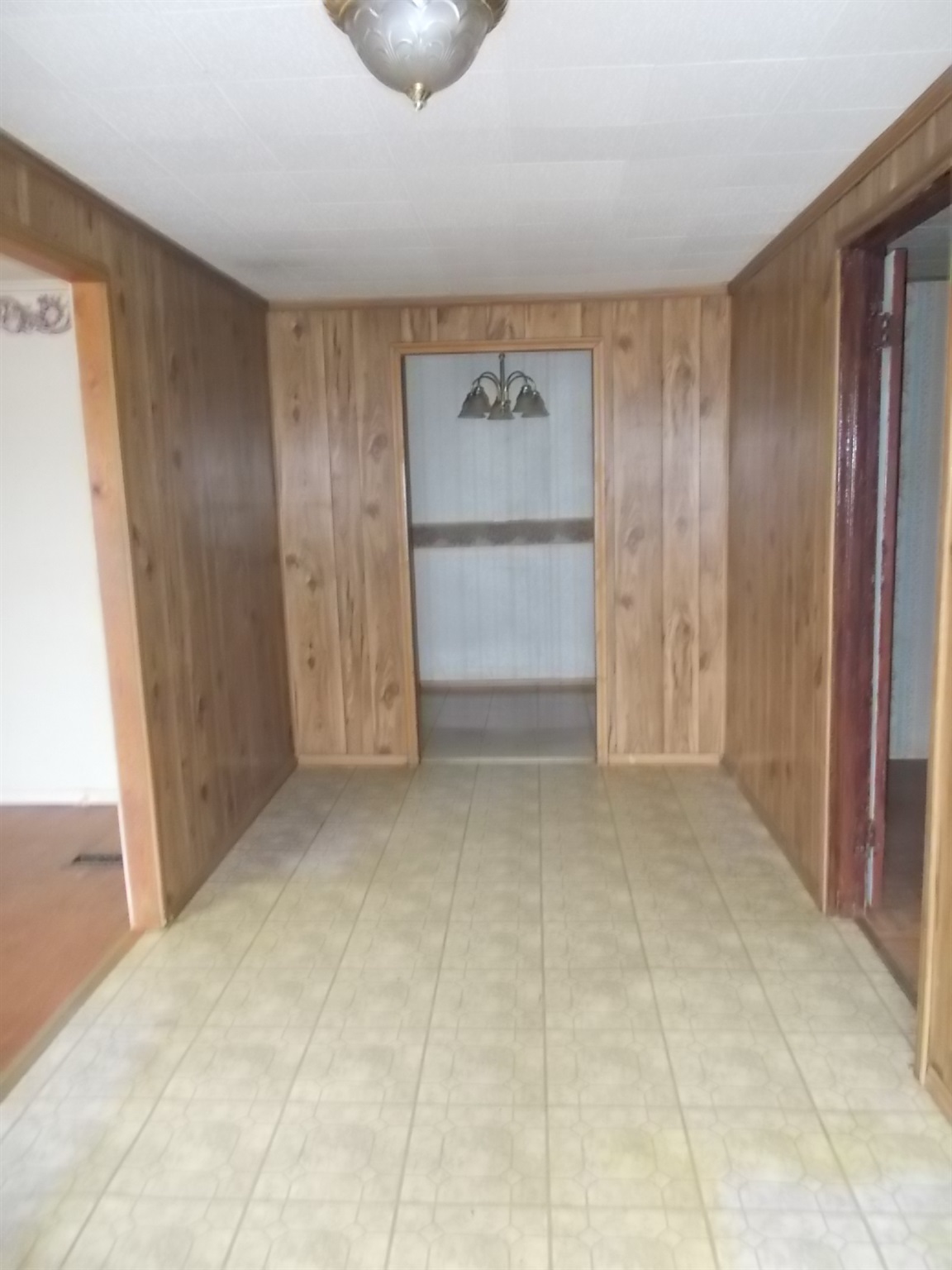 7901 Yankeetown Road Newburgh, IN 47630 - Photo 6 of 12 Gallery Image 6
