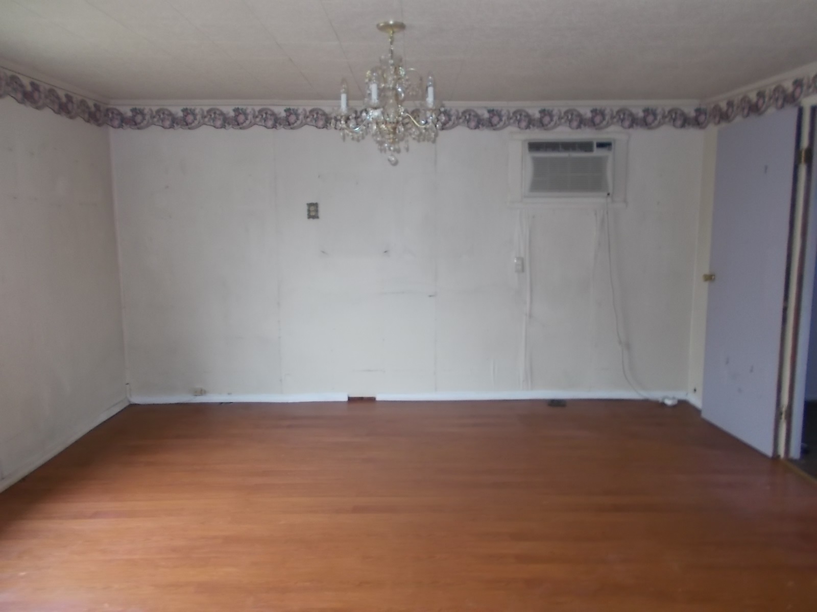 7901 Yankeetown Road Newburgh, IN 47630 - Photo 8 of 12 Gallery Image 8