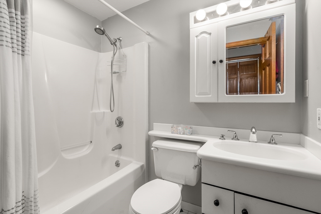 113 Temple Road Waltham, MA 02452 - Photo 19 of 35