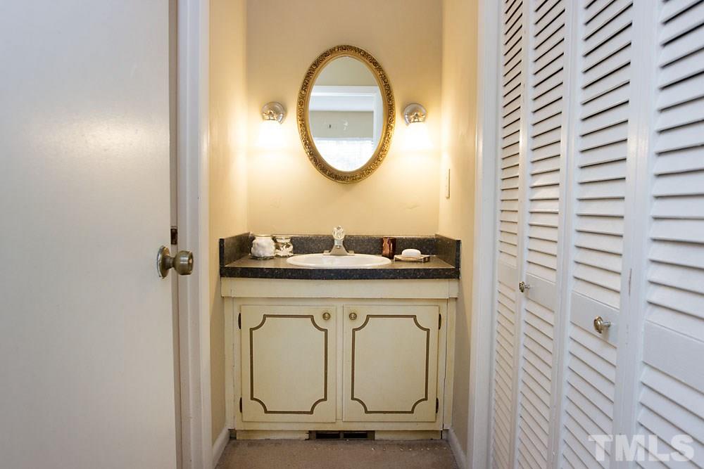 717 East Millbrook Road, Unit 717 Raleigh, NC 27609 - Photo 17 of 24
