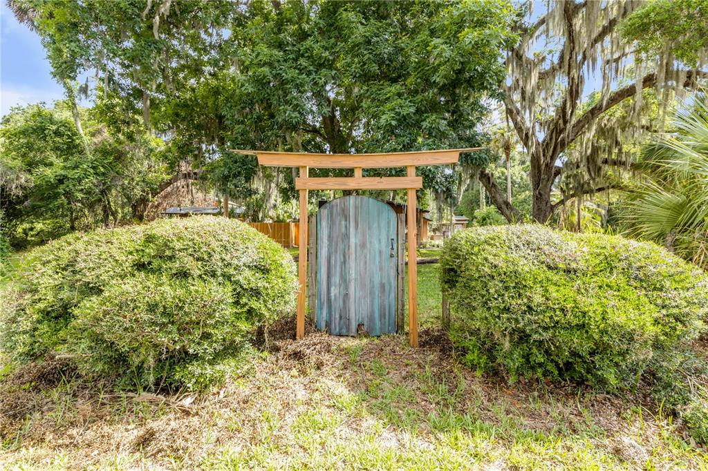 233 West Ariel Road Edgewater, FL 32141 - Photo 7 of 81