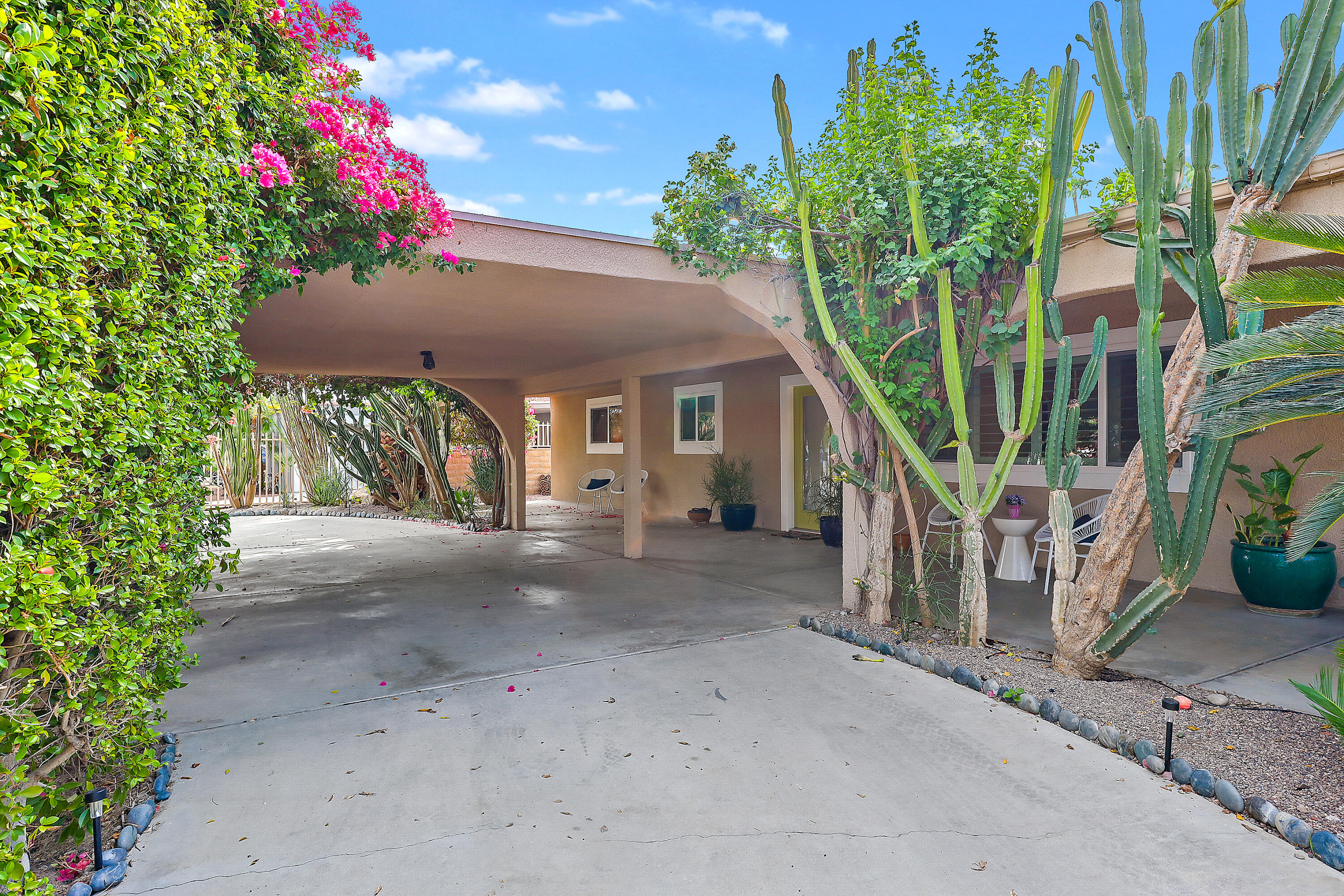 70051 Cobb Road Rancho Mirage, CA 92270 - Photo 3 of 38 Cobb70051#7