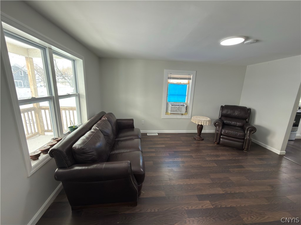 9 West 9th Street Oswego, NY 13126 - Photo 7 of 30 Living Room