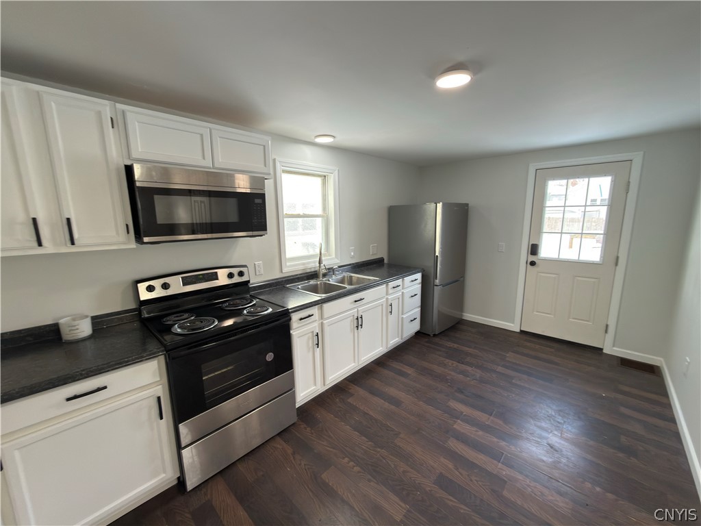 9 West 9th Street Oswego, NY 13126 - Photo 10 of 30 Kitchen