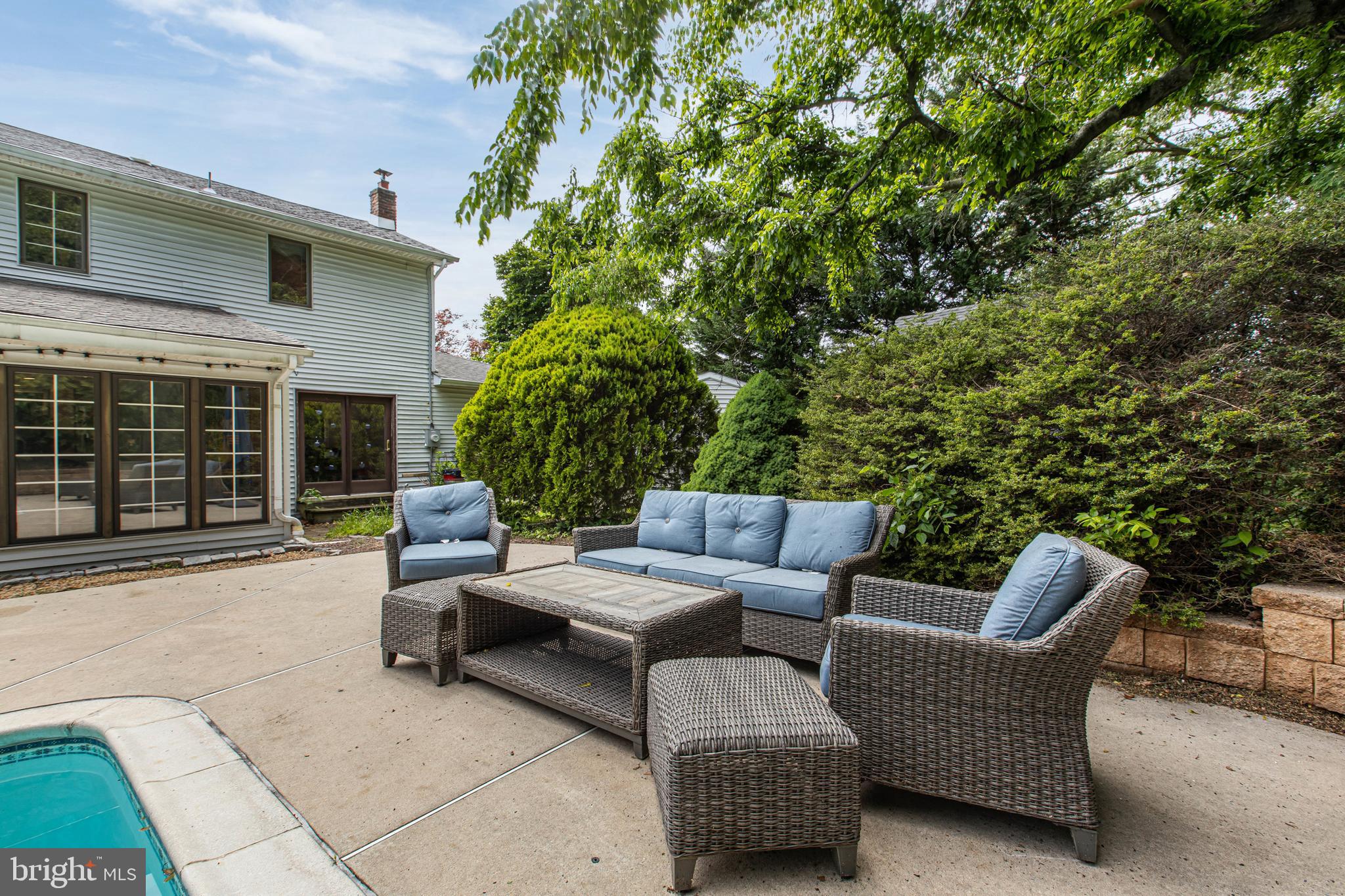 216 Revere Road Marlton, NJ 08053 - Photo 36 of 47 a outdoor living space with furniture and garden