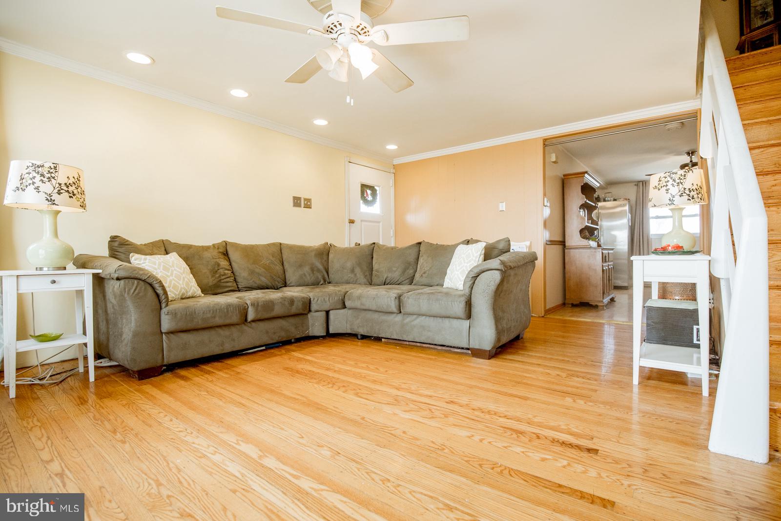 2811 Chase Road Philadelphia, PA 19152 - Photo 4 of 27 Gallery Image 4