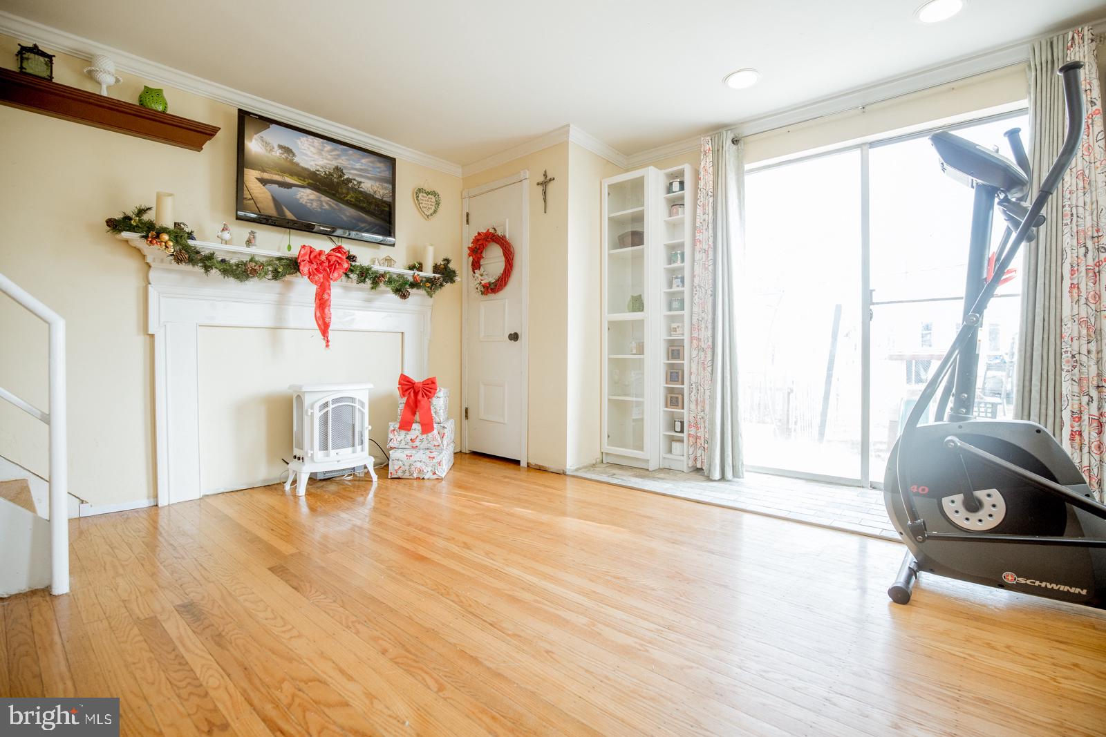 2811 Chase Road Philadelphia, PA 19152 - Photo 7 of 27 Gallery Image 7