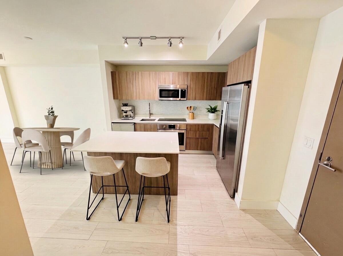201 Southwest 17th Road, Unit 603 Miami, FL 33129 - Photo 8 of 35 2026-769d977c