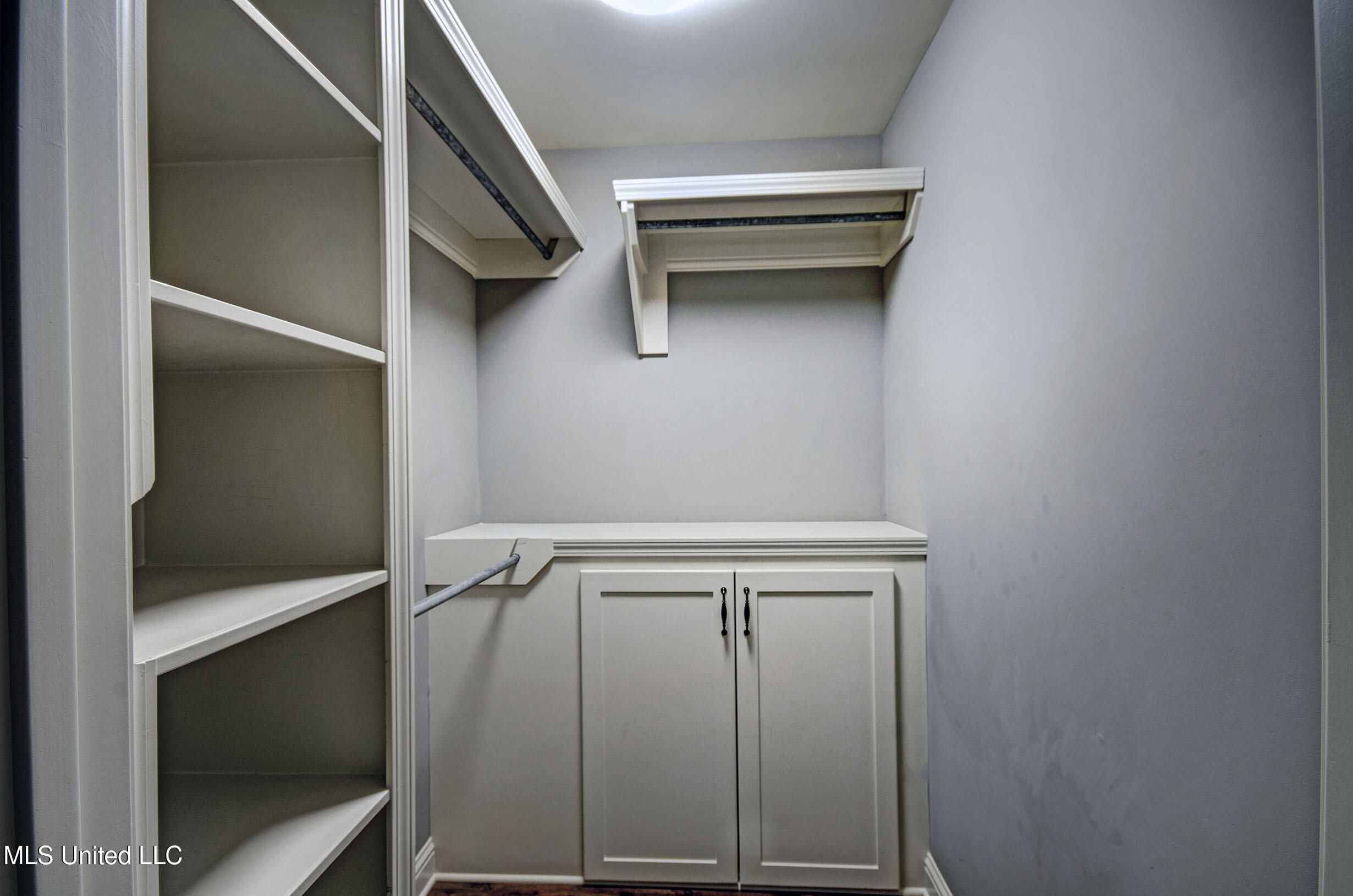 329 County Line Road Mendenhall, MS 39114 - Photo 49 of 77 Guest Closet