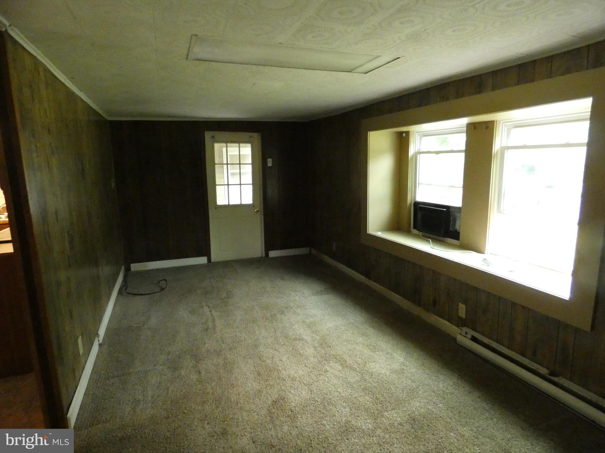 880 Huffs Church Road Alburtis, PA 18011 - Photo 10 of 19 Living Rm