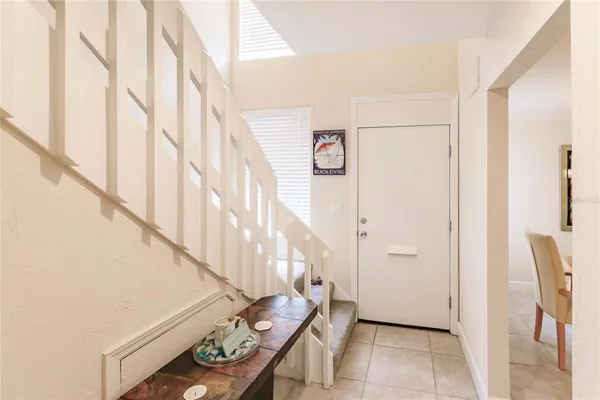 a view of an entryway with furniture
