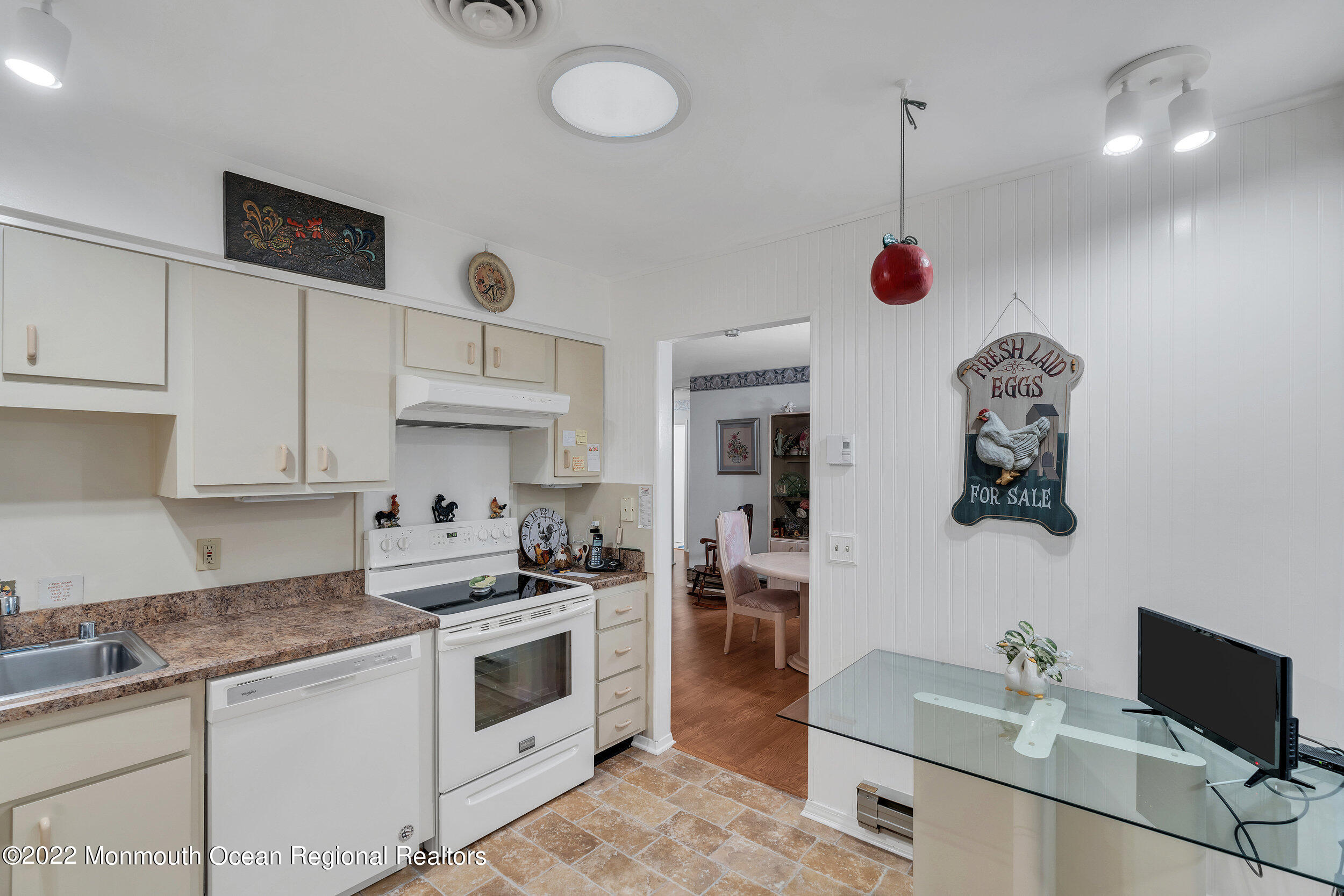 52 Birchwood Drive, Unit 50 Whiting, NJ 08759 - Photo 21 of 40 021_2_14