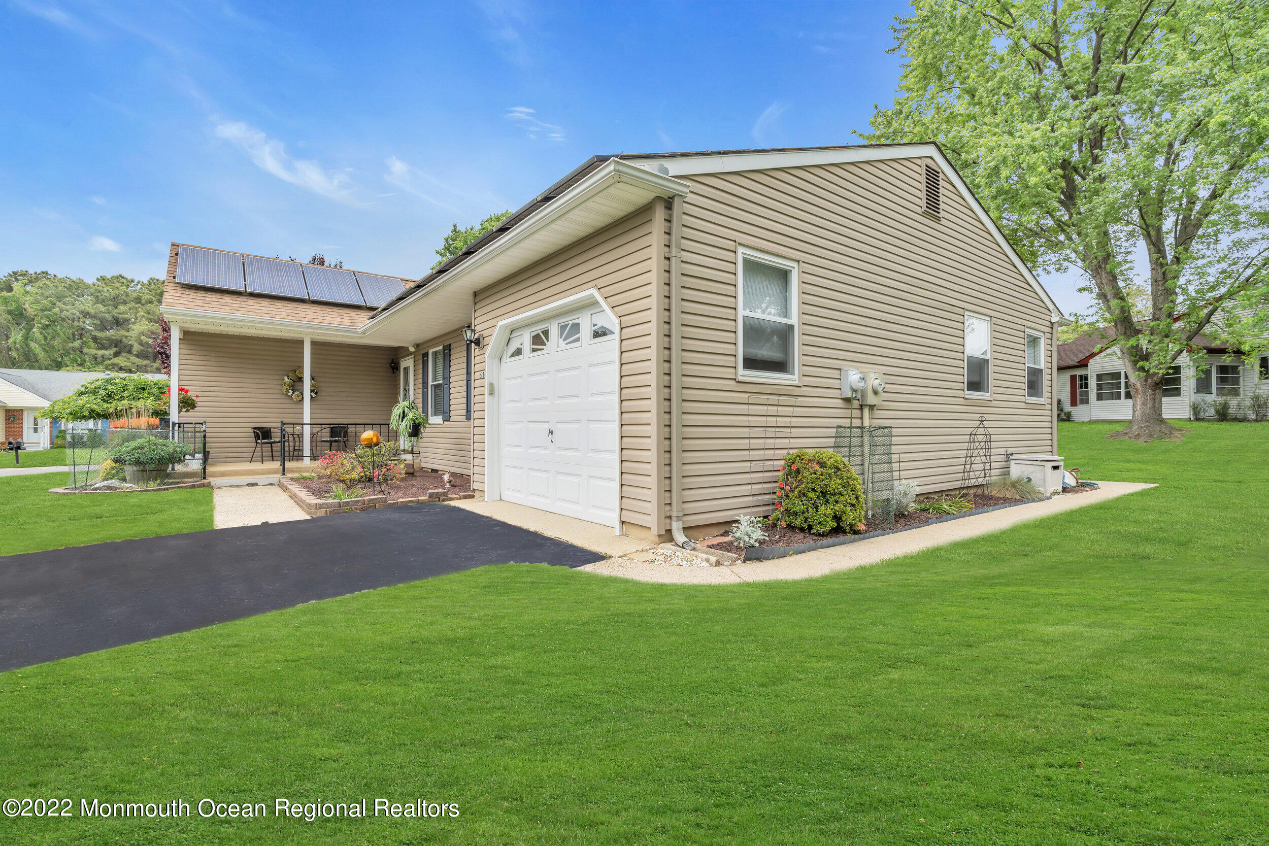 52 Birchwood Drive, Unit 50 Whiting, NJ 08759 - Photo 4 of 40 004_1_10