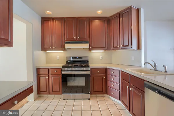 $460,000 | 112 Graystone Drive, Hummelstown, PA 17036