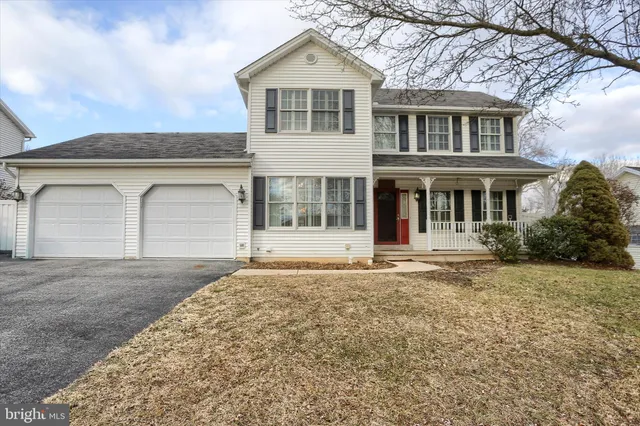 $479,900 | 112 Graystone Drive, Hummelstown, PA 17036