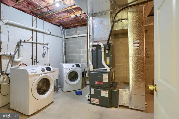 $460,000 | 112 Graystone Drive, Hummelstown, PA 17036