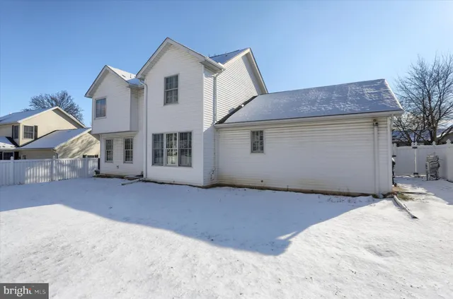 $479,900 | 112 Graystone Drive, Hummelstown, PA 17036