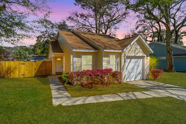 $2,600 | 1078 Secessionville Road, Charleston, SC 29412