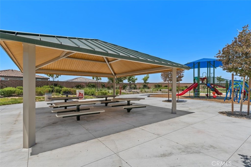 7598 Orangebrook Cove Riverside, CA 92507 - Photo 3 of 45