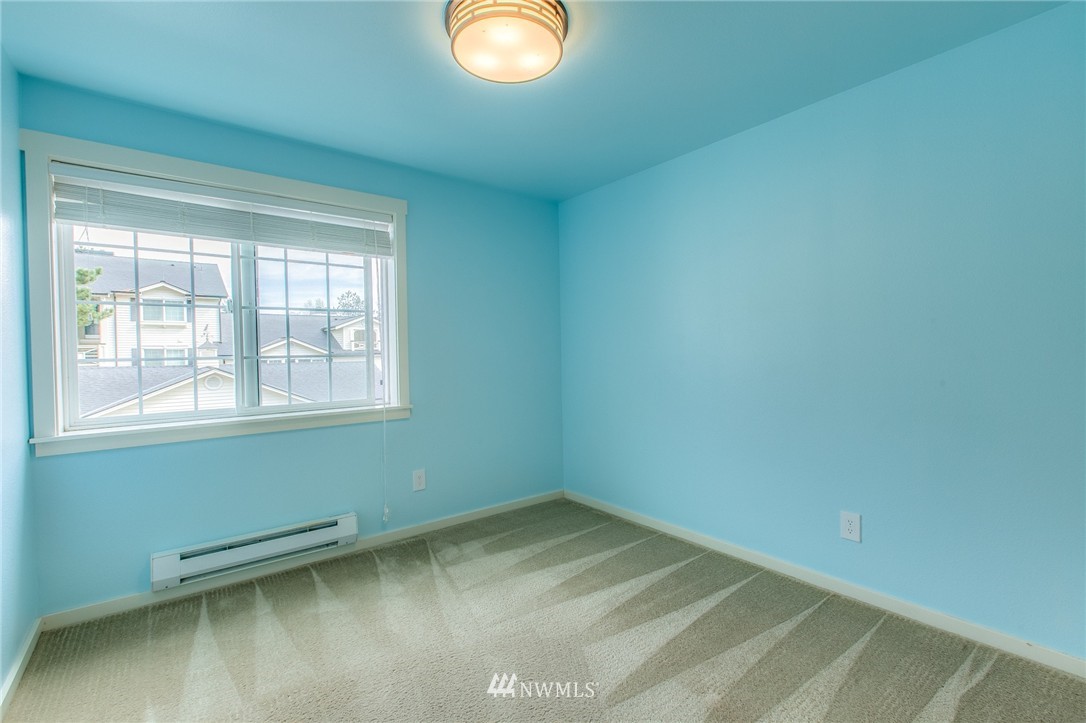 12404 East Gibson Road, Unit E202 Everett, WA 98204 - Photo 7 of 23
