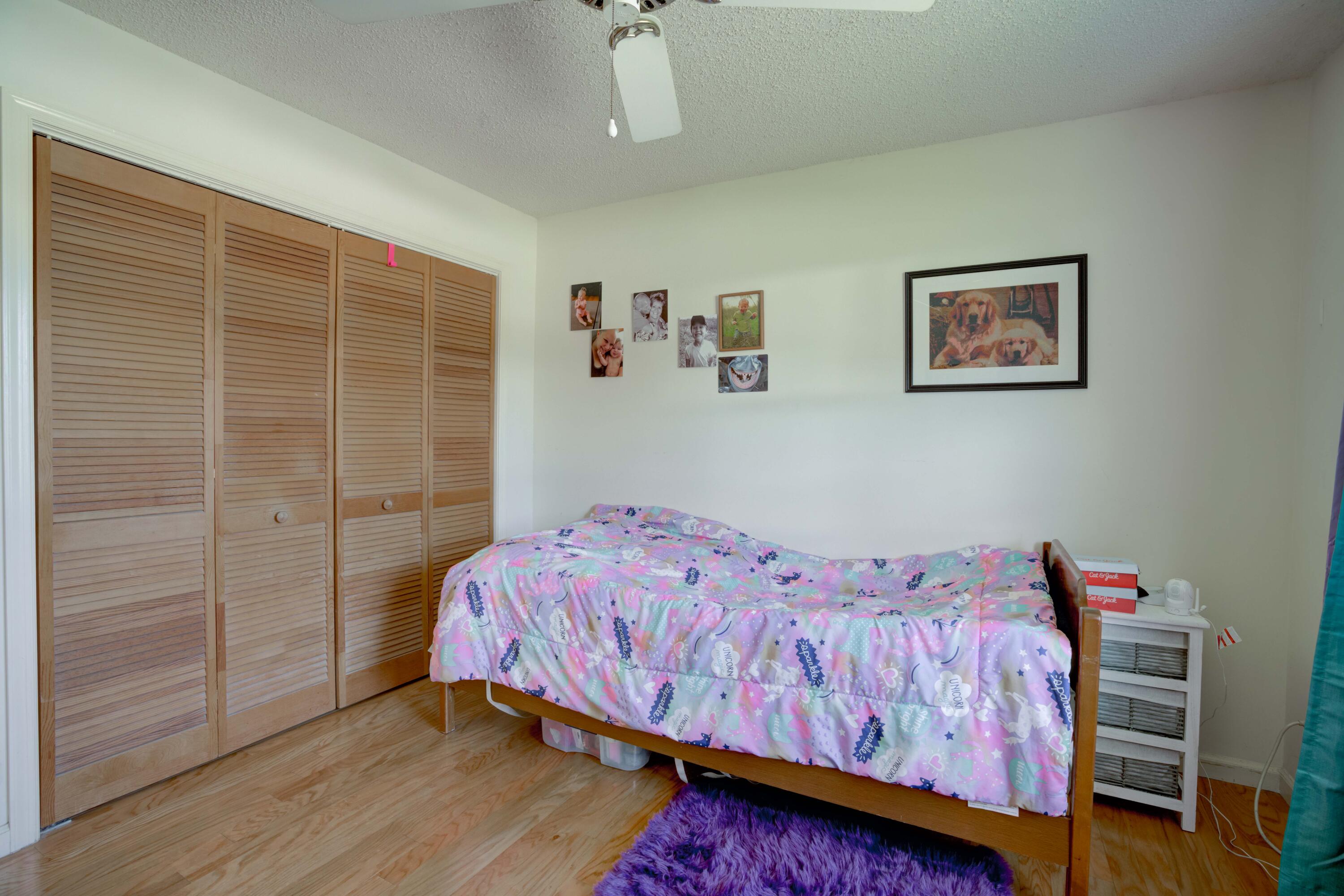 9524 Southeast Cove Point Street Jupiter, FL 33469 - Photo 36 of 58 Guest bedroom