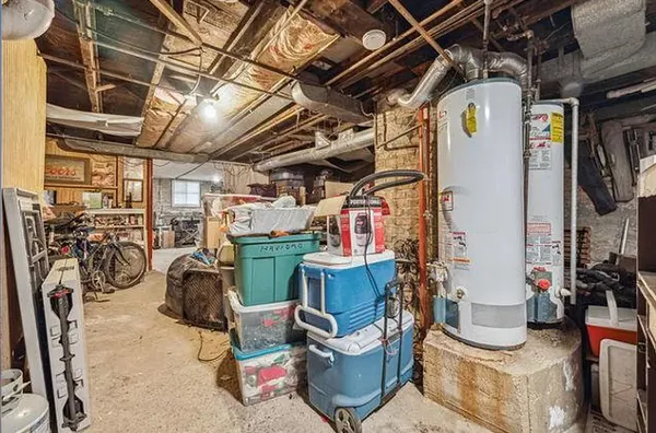 $2,400 | 4833 North Ashland Avenue, Unit 2, Chicago, IL 60640