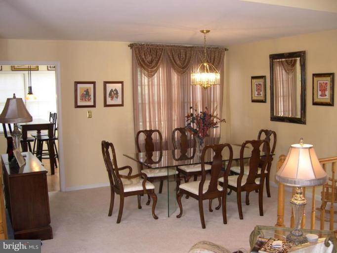 13111 Broadmore Road Silver Spring, MD 20904 - Photo 3 of 21 Dining Room