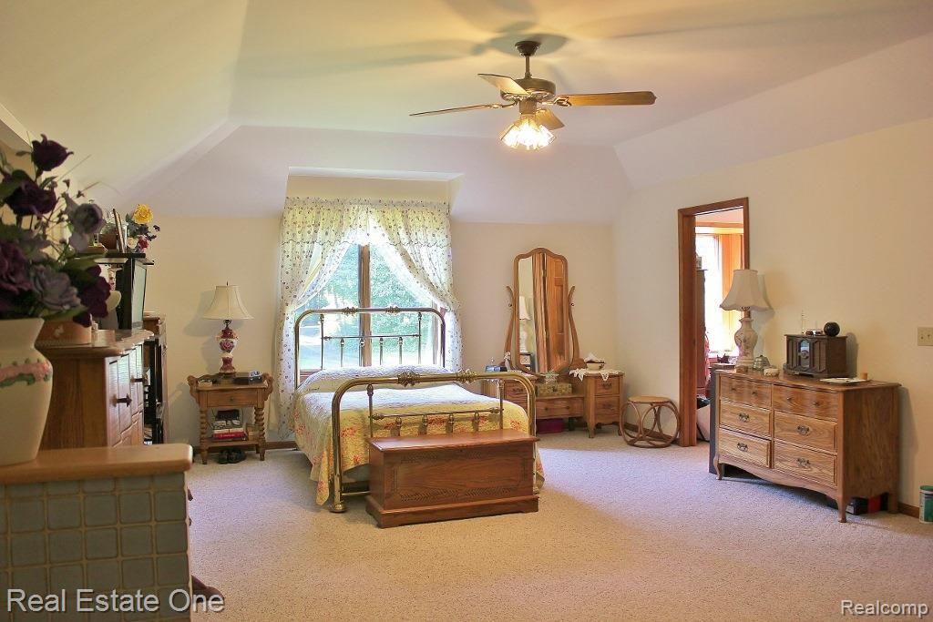 1405 Parker Road Holly, MI 48442 - Photo 25 of 51 ba Master bedroom 7 (1024x683).jpg