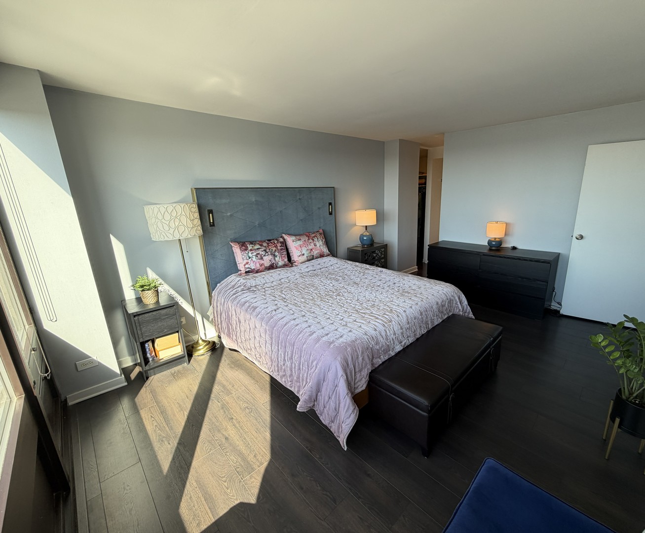 5320 North Sheridan Road, Unit 1502 Chicago, IL 60640 - Photo 15 of 33