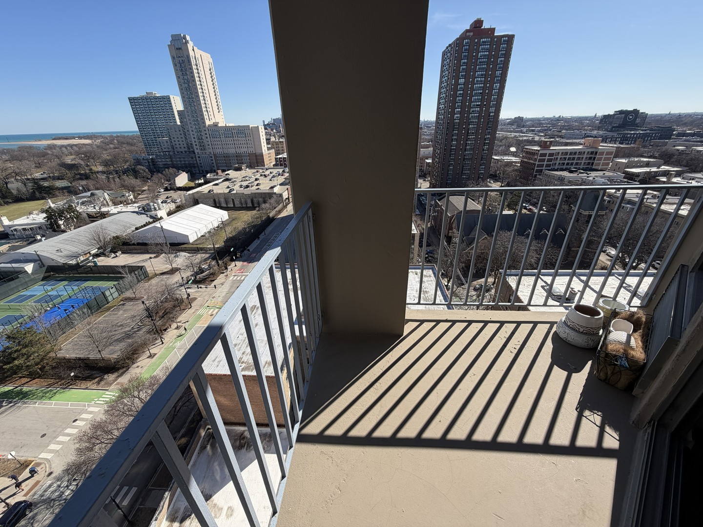 5320 North Sheridan Road, Unit 1502 Chicago, IL 60640 - Photo 32 of 33