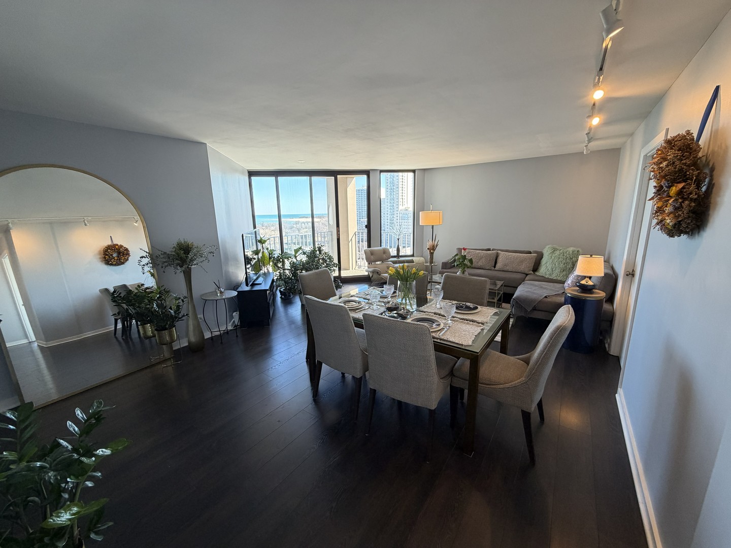 5320 North Sheridan Road, Unit 1502 Chicago, IL 60640 - Photo 7 of 33