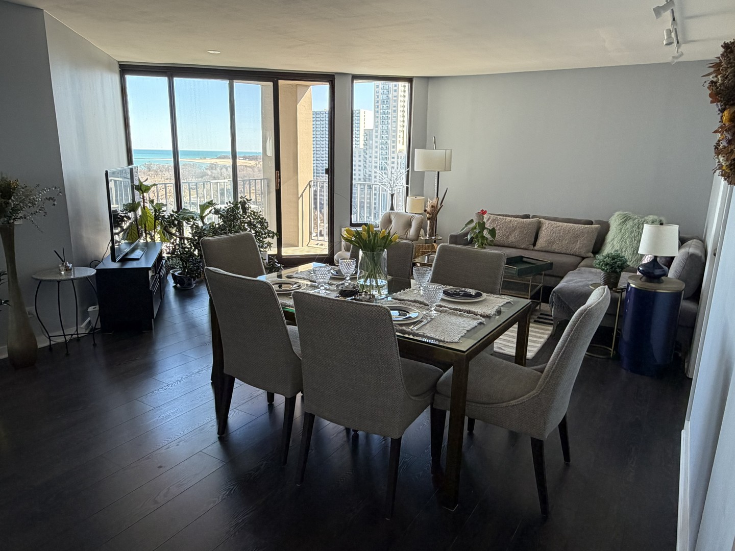 5320 North Sheridan Road, Unit 1502 Chicago, IL 60640 - Photo 9 of 33