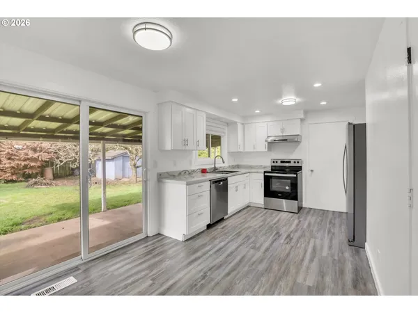 $495,000 | 597 Southeast 13th Avenue, Hillsboro, OR 97123