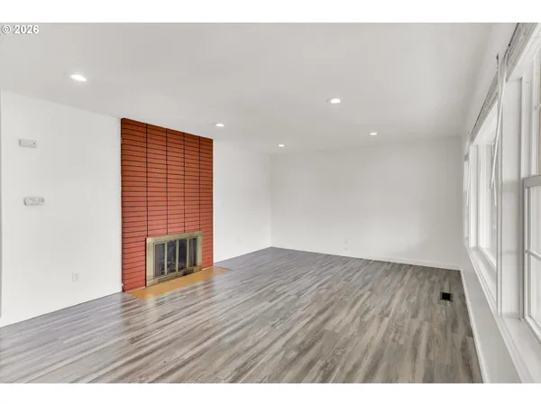 $495,000 | 597 Southeast 13th Avenue, Hillsboro, OR 97123