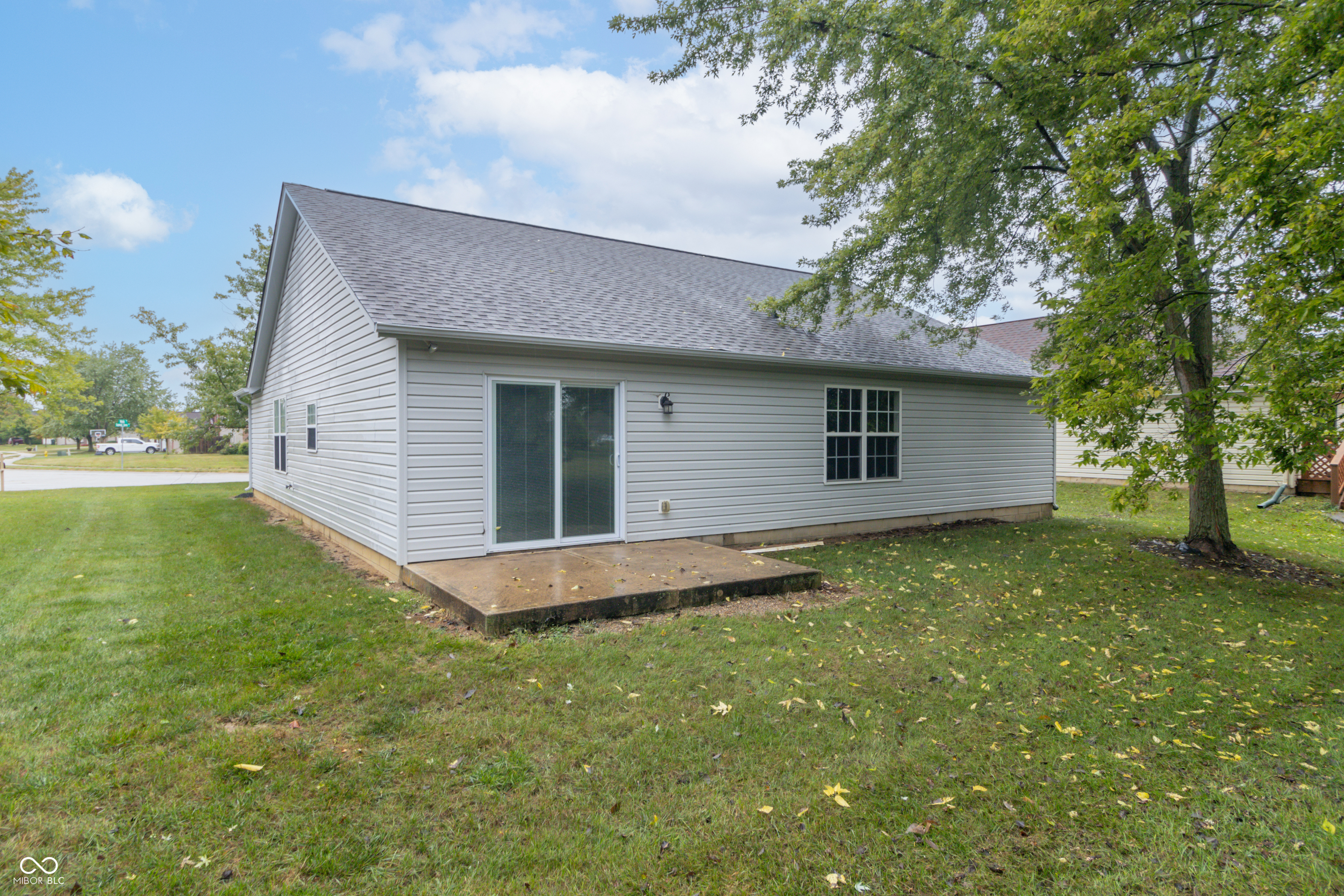 800 Webb Drive Greenfield, IN 46140 - Photo 3 of 24