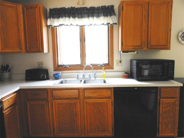 60 Oak Road Tewksbury, MA 01876 - Photo 4 of 17 Gallery Image 4