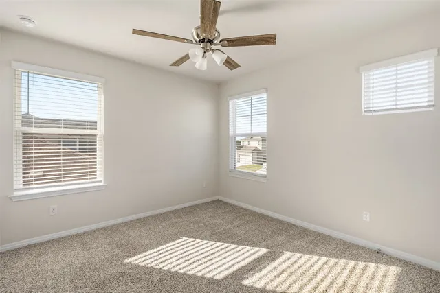 $399,990 | 520 Loriner Way, Liberty Hill, TX 78642