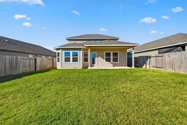 $399,990 | 520 Loriner Way, Liberty Hill, TX 78642