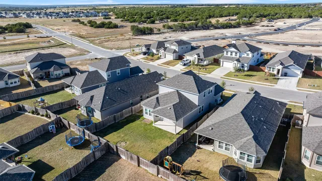 $399,990 | 520 Loriner Way, Liberty Hill, TX 78642