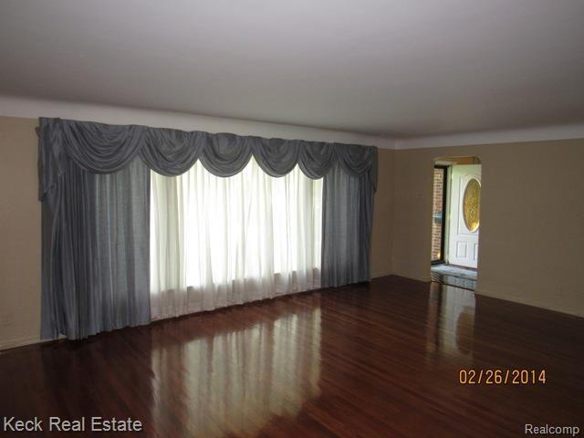 8442 Harding Street Taylor, MI 48180 - Photo 8 of 16 8442 Harding (1).jpg