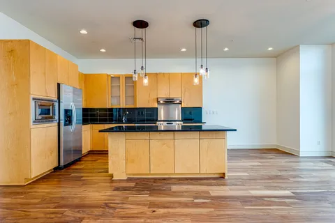 $519,900 | 555 East 5th Street, Unit 523, Austin, TX 78701