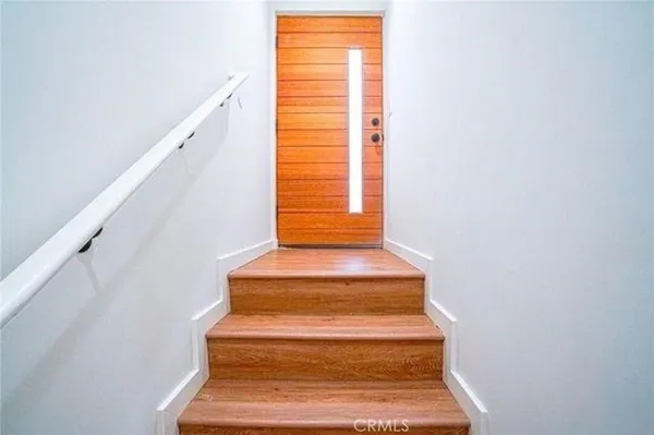 $2,195 | 6469 Calhoun Avenue, Van Nuys, CA 91401