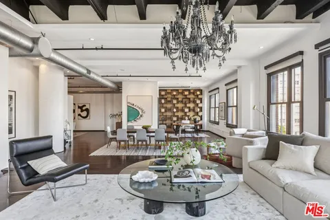 $1,495,000 | 1645 Vine Street, Unit 706, Los Angeles, CA 90028