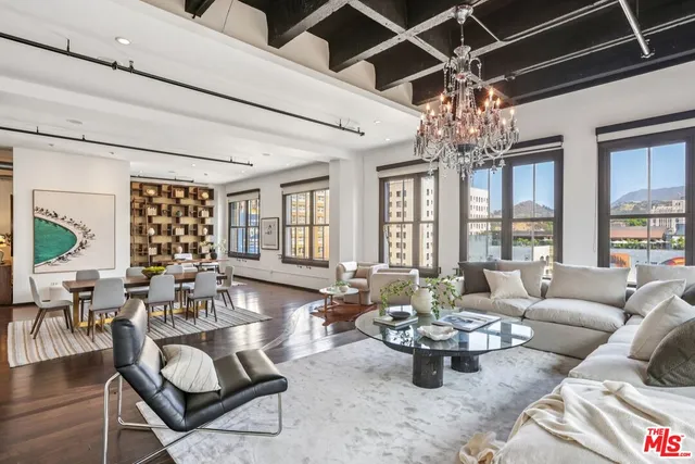 $1,495,000 | 1645 Vine Street, Unit 706, Los Angeles, CA 90028